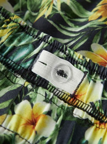 name it Shorts in Grün/ Gelb