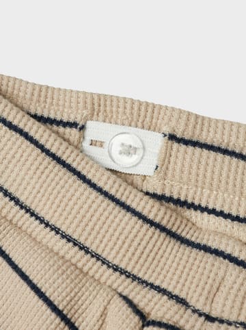 name it Shorts "Fully" in Beige