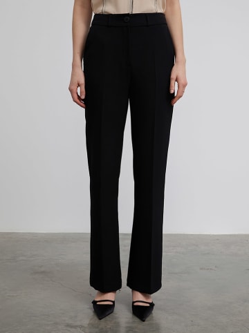 BGN Hose in Schwarz