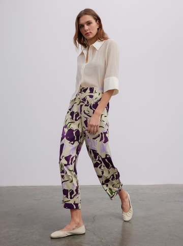 BGN Hose in Lila/ Creme