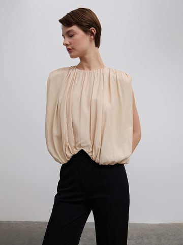 BGN Blousetop zandkleurig