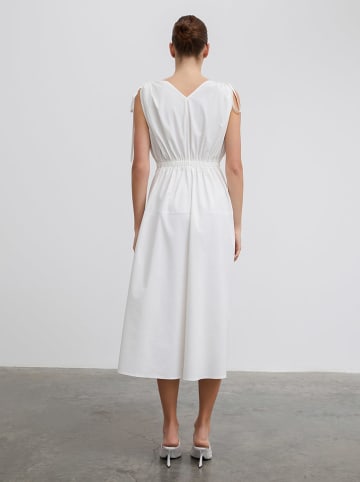 BGN Kleid in Weiß