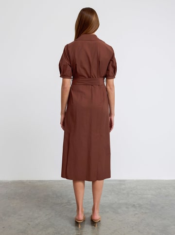 BGN Kleid in Braun