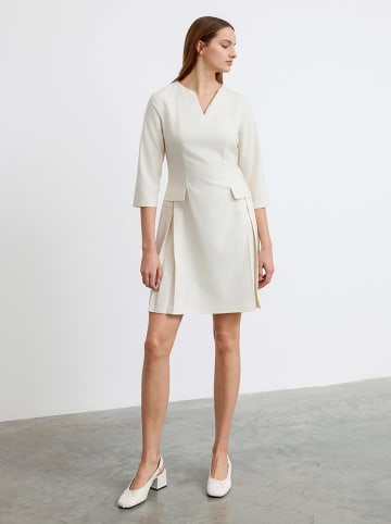 BGN Kleid in Creme