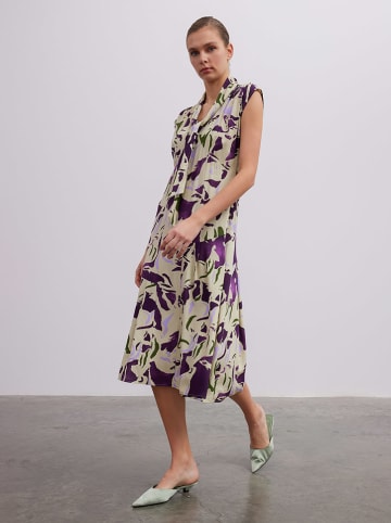 BGN Kleid in Lila/ Creme