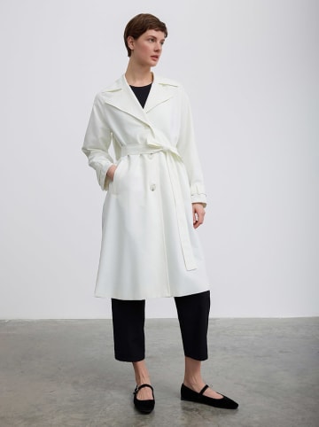 BGN Trenchcoat in Creme