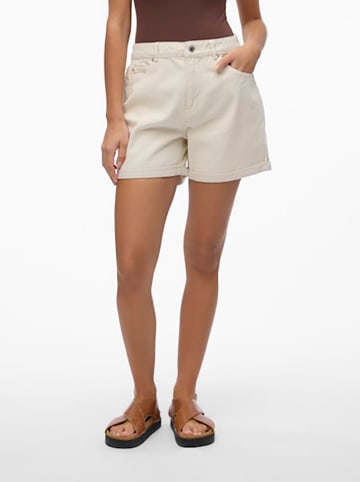 Vero Moda Shorts in Sand