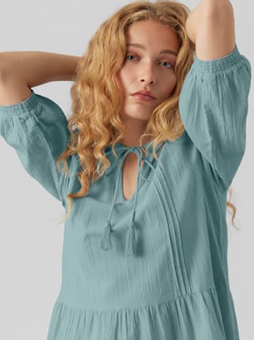 Vero Moda Sukienka w kolorze błękitnym