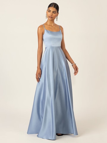 APART Kleid in Hellblau