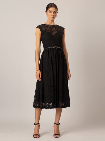 APART Kleid in Schwarz