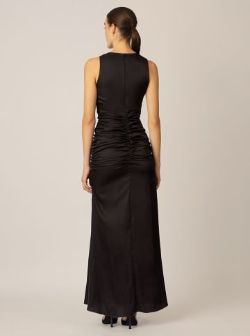 APART Kleid in Schwarz