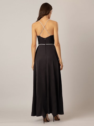APART Kleid in Schwarz