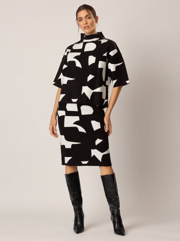 APART Sweter w kolorze czarno-białym