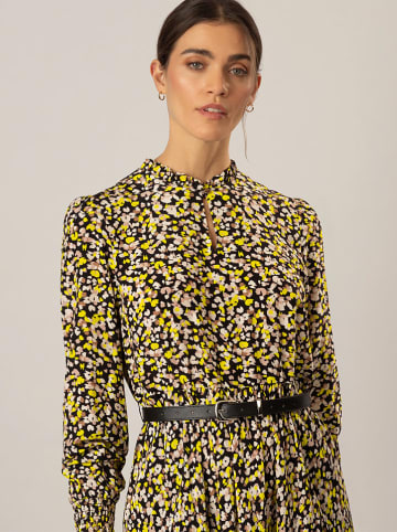 APART Kleid in Schwarz/ Gelb