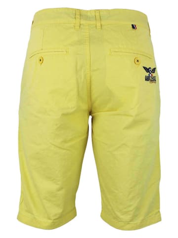 Peak Mountain Shorts in Gelb
