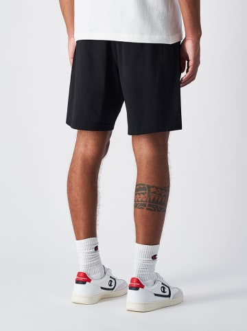 Champion Shorts in Schwarz
