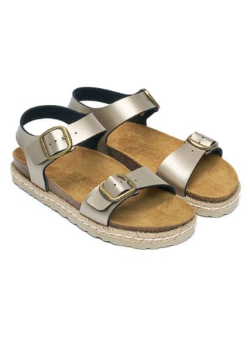 Mandel Sandalen in Braun