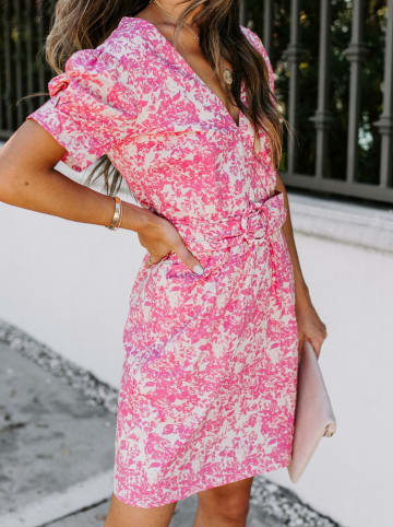 Milan Kiss Kleid in Pink/ Weiß
