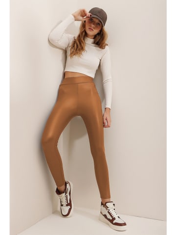 Trend Alacati Leggings in Hellbraun