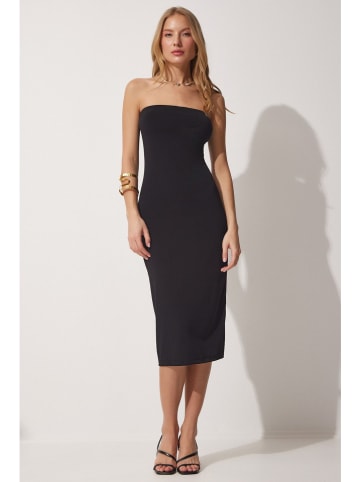 Happiness Istanbul Kleid in Schwarz