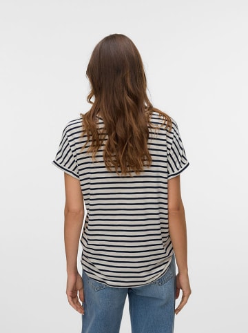 Vero Moda Shirt in Creme