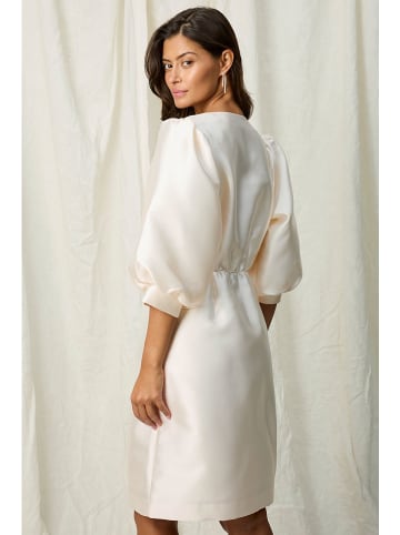 Joelle Kleid in Creme