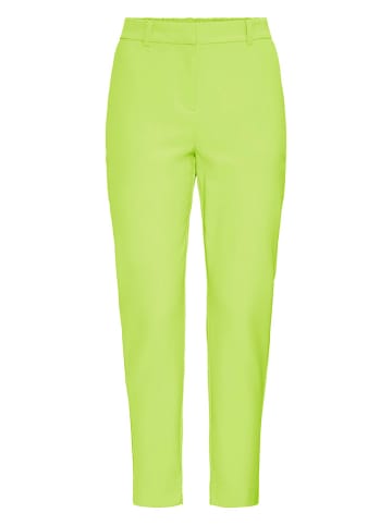 b.young Hose in Neongrün