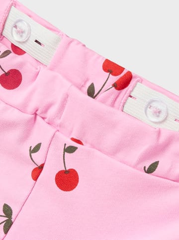 name it Shorts in Rosa