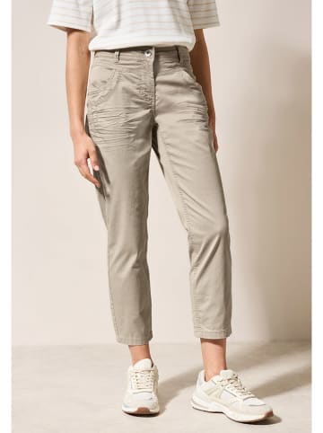 Cecil Spodnie - Slim fit - w kolorze beżowym