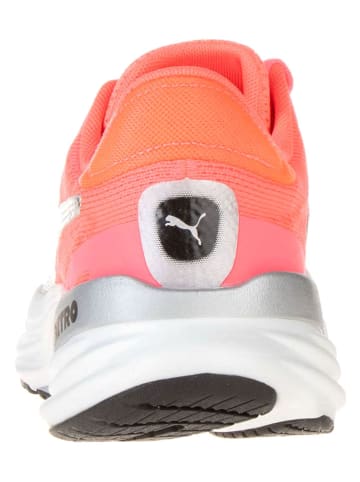 Puma Buty "Magnify NITRO 2 FADE" w kolorze czerwonym do biegania