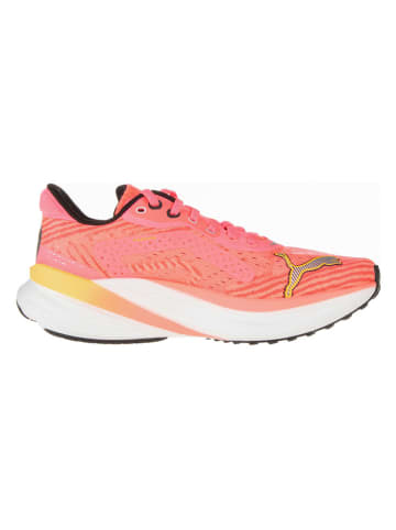 Puma Laufschuhe "Magnify NITRO 2" in Rot