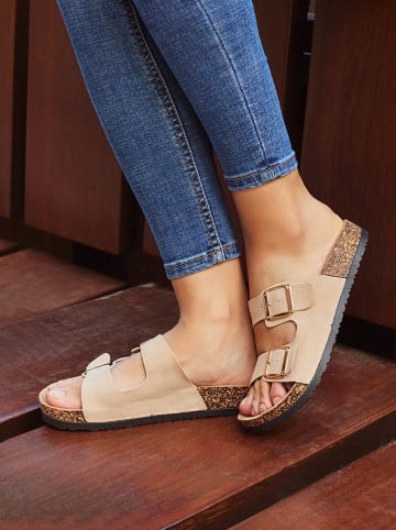 Bellucci Pantoletten in Beige