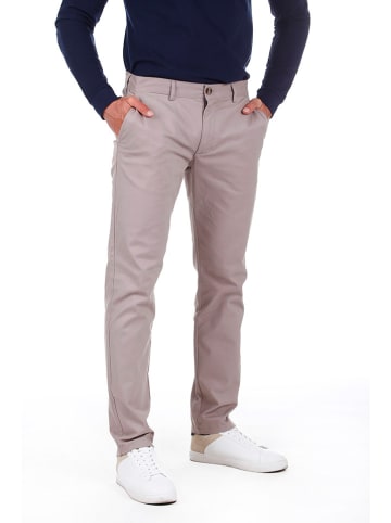 The Time of Bocha Chinobroek taupe