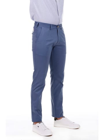 The Time of Bocha Chino in Blau