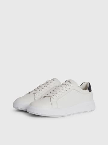 Calvin Klein Leder-Sneakers in Creme