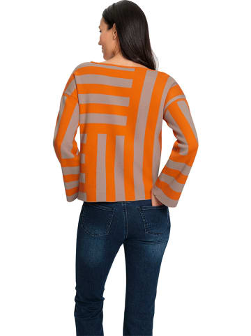 Heine Sweter w kolorze beżowo-pomarańczowym