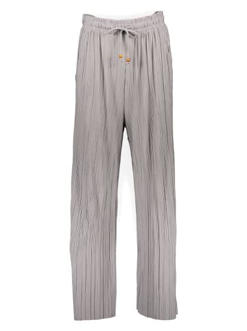 Sublevel Hose in Grau
