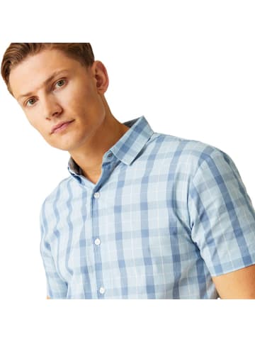 Regatta Blouse "Denmoor" lichtblauw