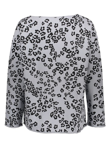 Juvia Sweatshirt in Hellblau/ Schwarz