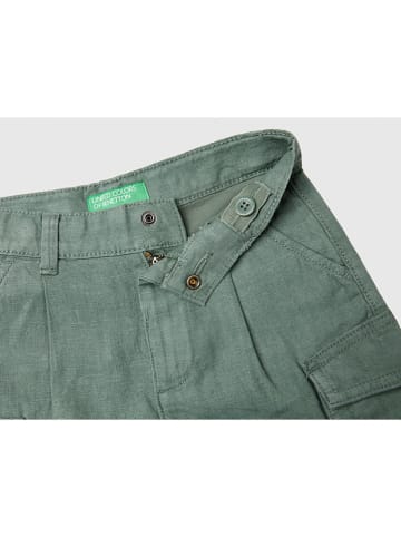 Benetton Bermudy w kolorze oliwkowym