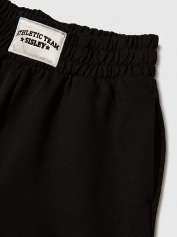Sisley Shorts in Schwarz