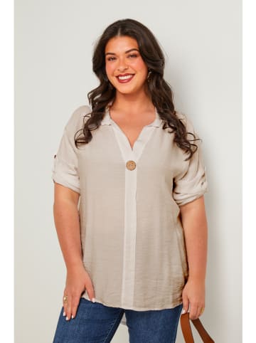 Curvy Lady Bluse in Beige