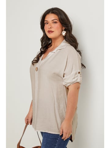 Curvy Lady Bluse in Beige
