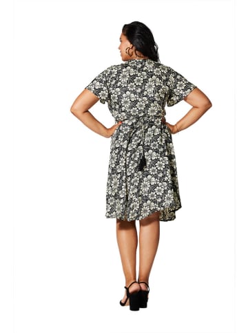 Aller Simplement Kleid in Schwarz