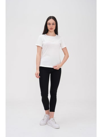 Basics & More Shirt in Weiß