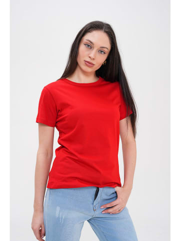 Basics & More Shirt in Rot