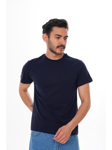 Basics & More Shirt in Dunkelblau