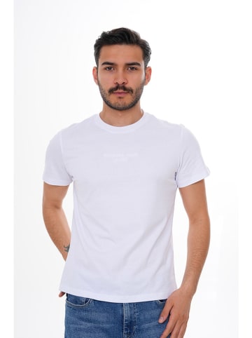 Basics & More Shirt in Weiß