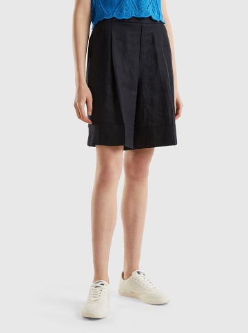 Benetton Lniane bermudy w kolorze czarnym