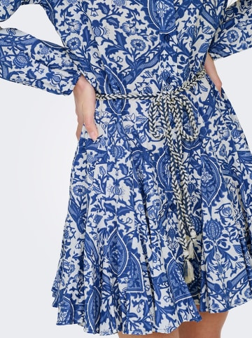 ONLY Kleid in Blau/ Weiß